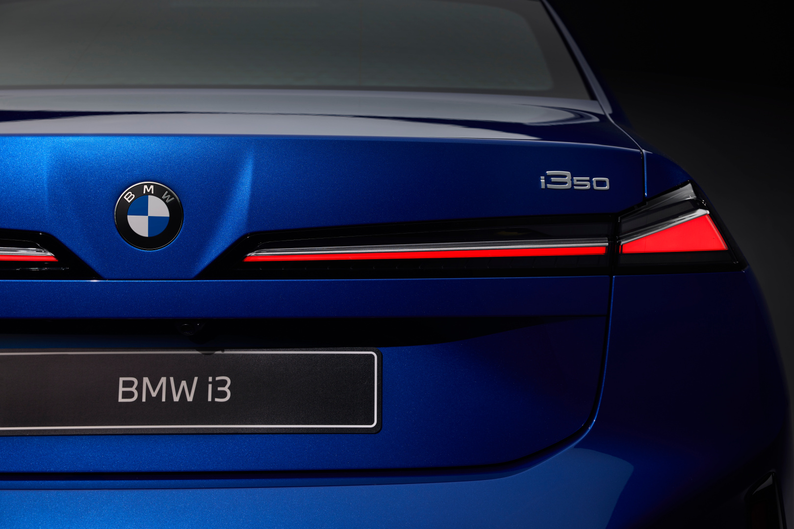 SMALL_P90632244_highRes_the-new-bmw-i3-50-xd